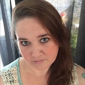 Meet your Posher, Javene